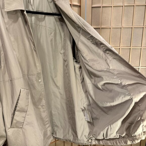 lululemon Coaches Jacket Lightweight Oversized-Fit Women Small Compass Khaki - Picture 6 of 8